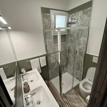 New 3 Bedroom Villa *
